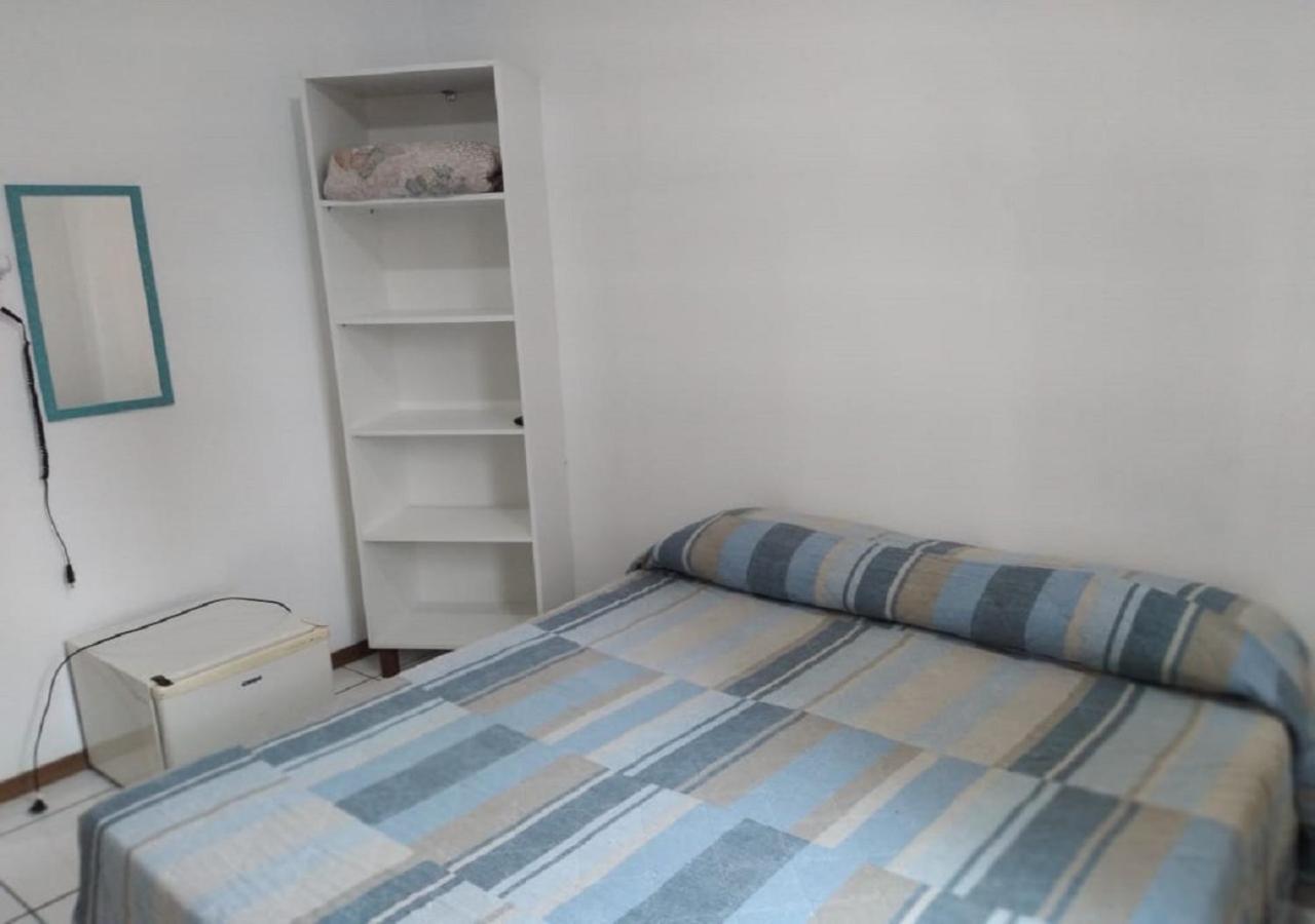 Residencial Louise Pensión *